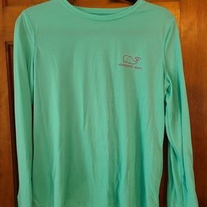Vineyard Vines performance top